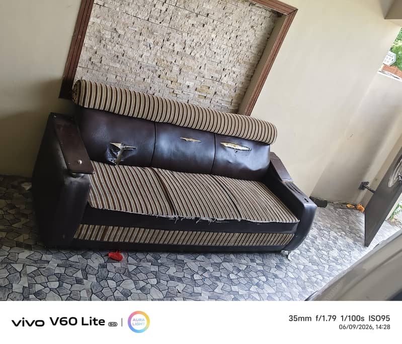 2 adad sofa set 7 seater 0