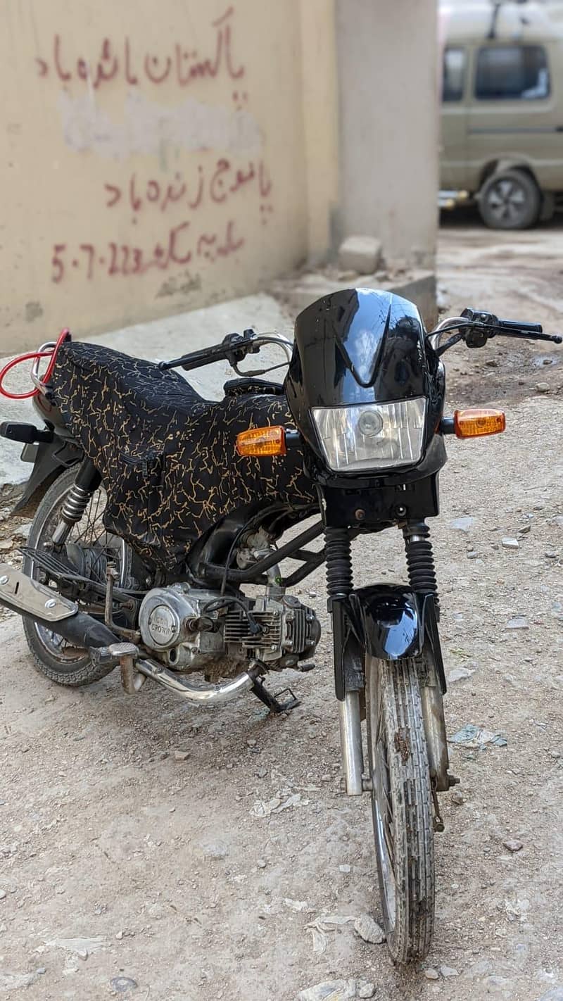crown 100cc 2016 3