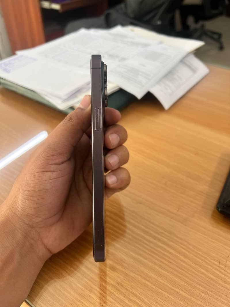 Apple iPhone 14 Pro Max 4