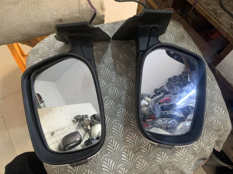 Side view mirror pair vitz 2010 2