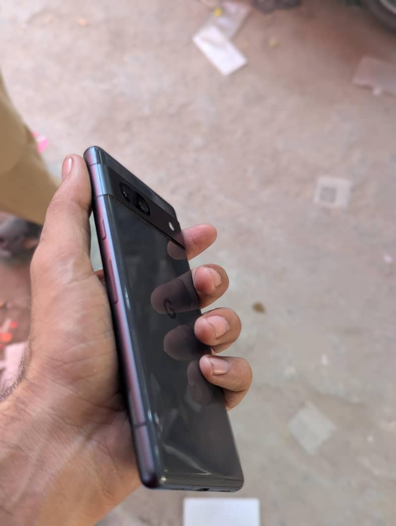 Google Pixel 7a 4
