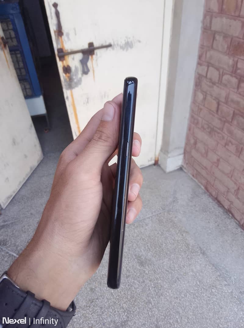 Samsung Mobile S8 3