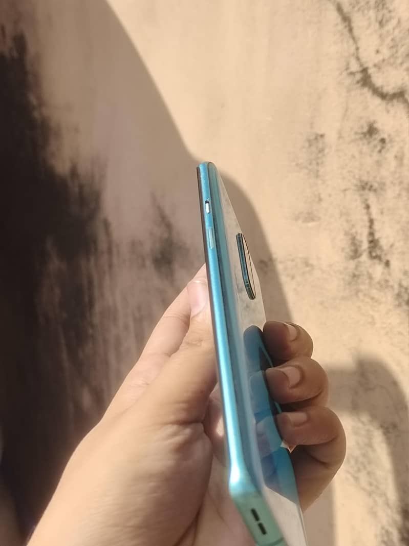 One Plus 8 12/256 3