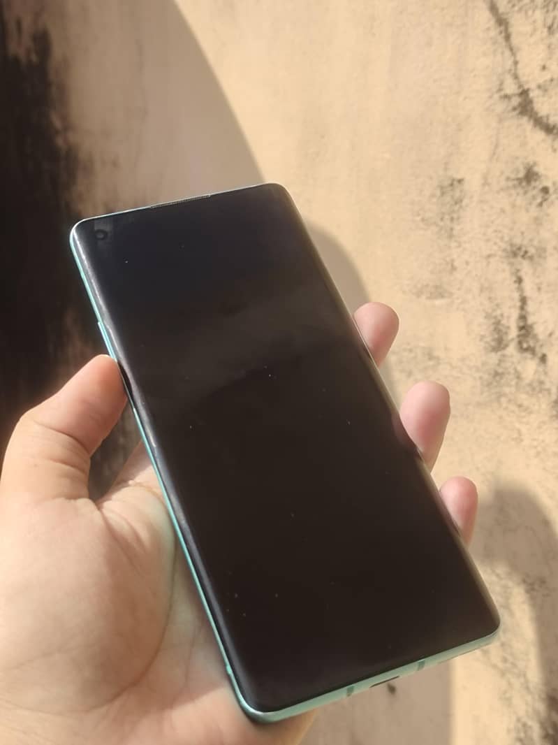 One Plus 8 12/256 4