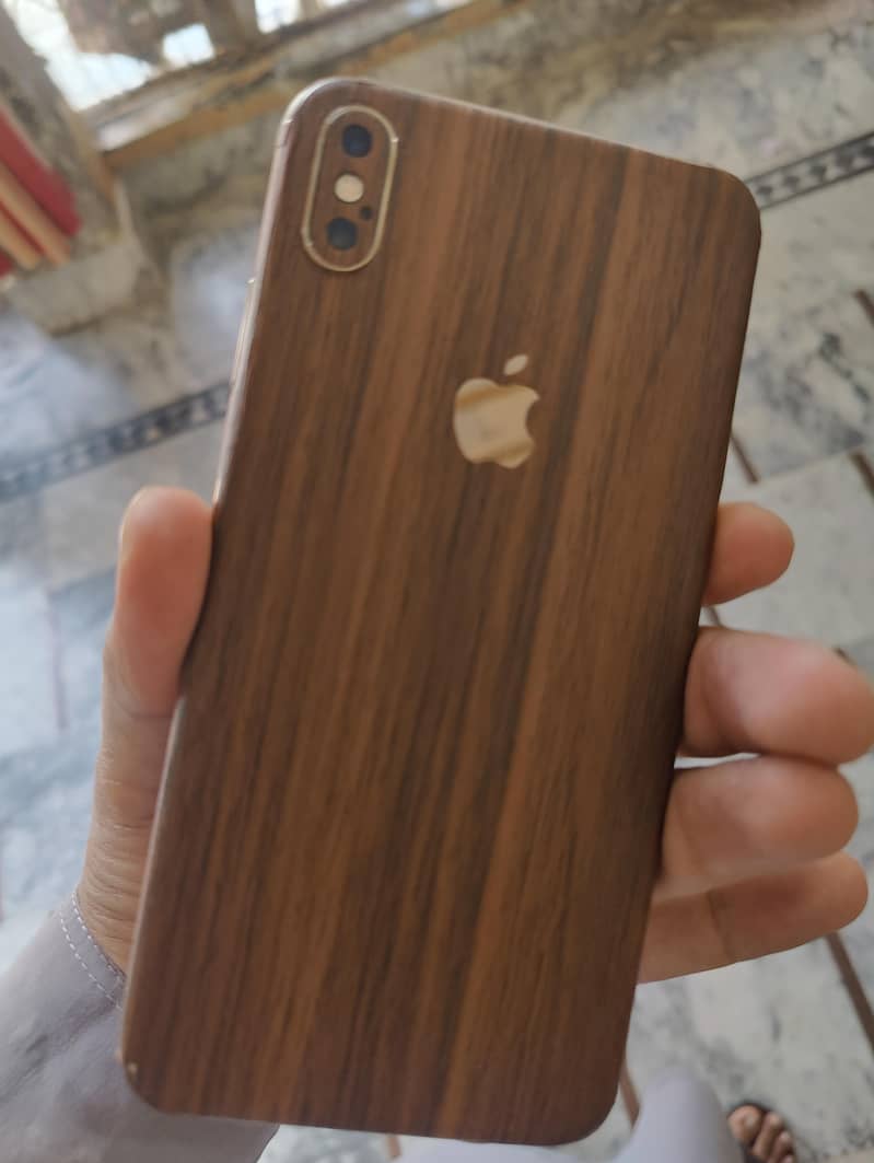 Apple iPhone XS Max 2