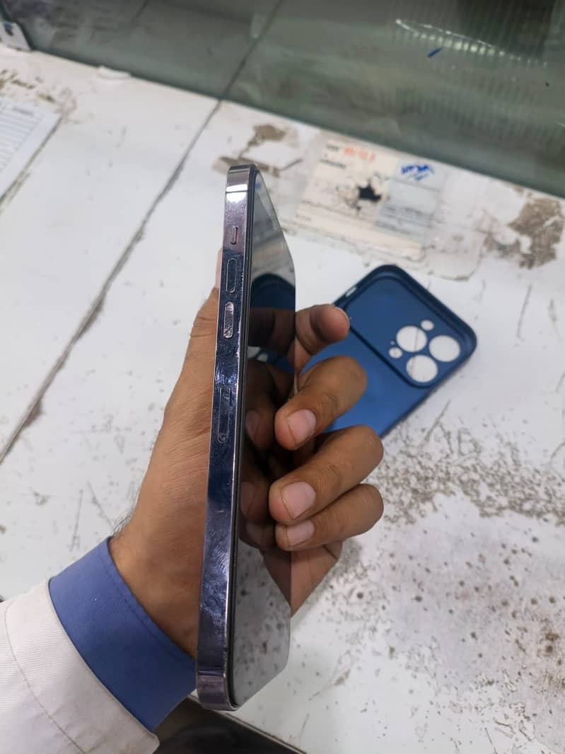 Apple iPhone 14 Pro Max 5