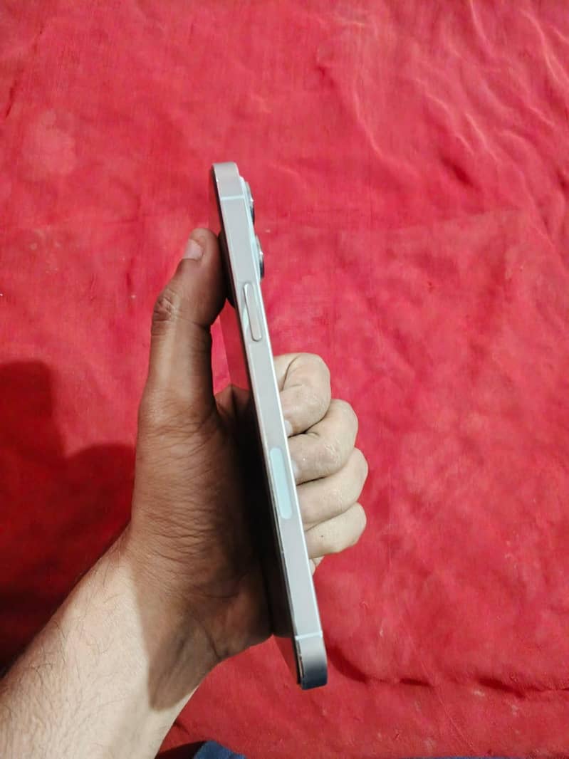 Apple iPhone 13 Pro Max 6