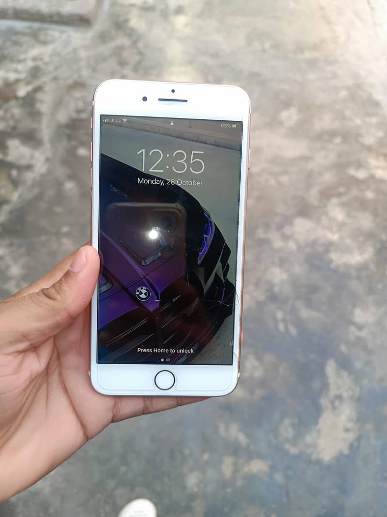 Apple iPhone 7 Plus 5