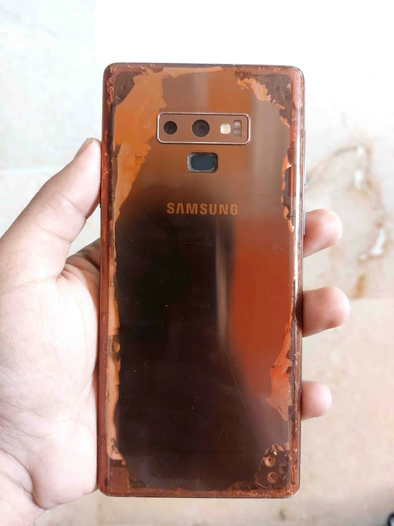 Samsung Mobile Note 9 6