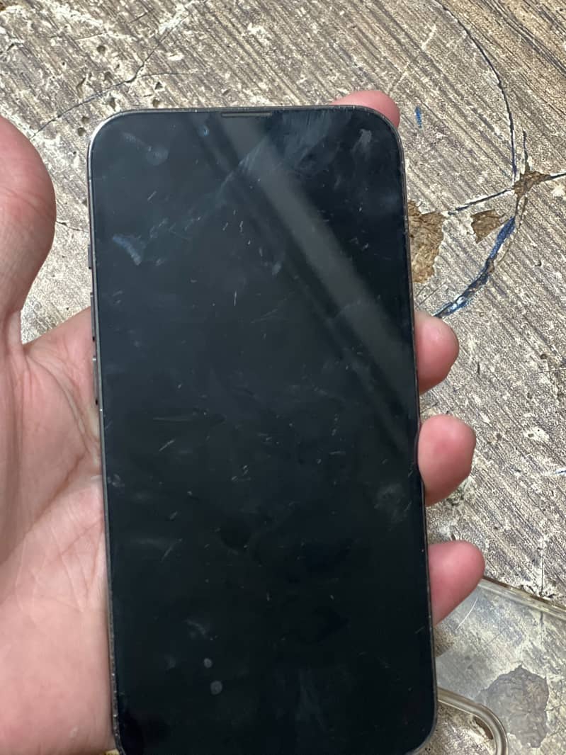 Apple iPhone 13 Pro 1