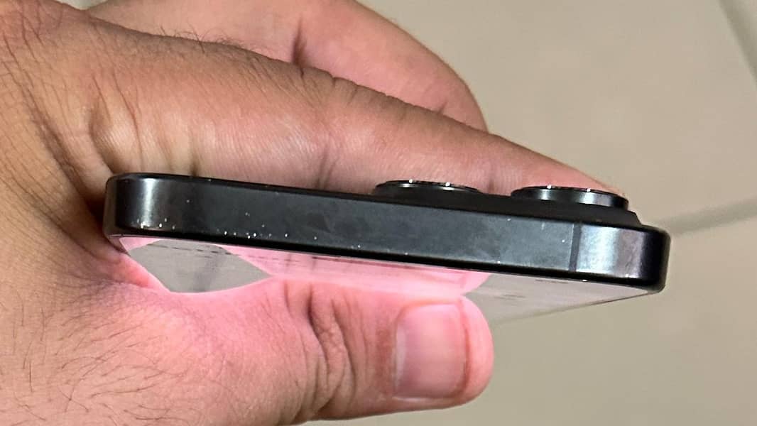 Apple iPhone 15 Pro Max 5