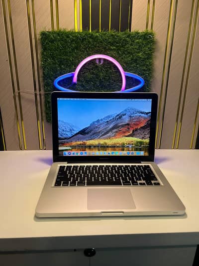 Apple MacBook Pro | MacBook Air | M1, M2, Core i5, i7, i9 For Sale