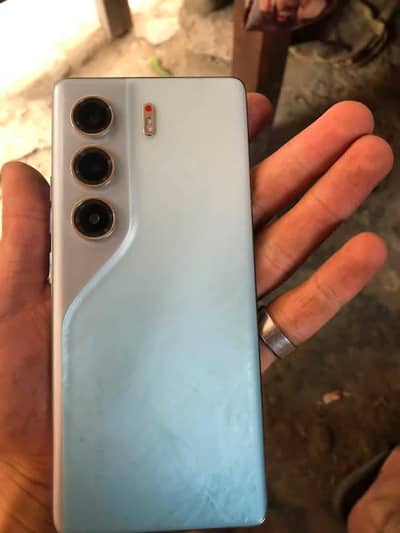 Condition 10 bye 9.9 and 2 month warranty available and box charger co