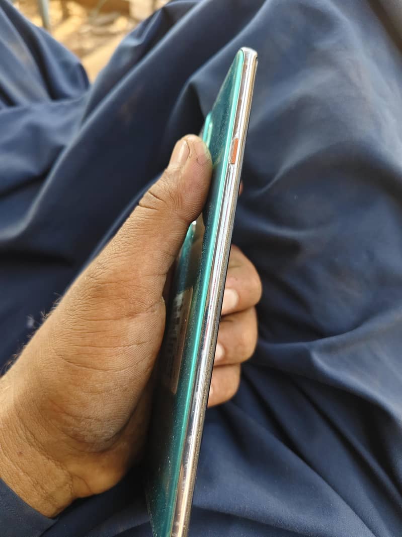 Tecno CAMON 40 Pro 5