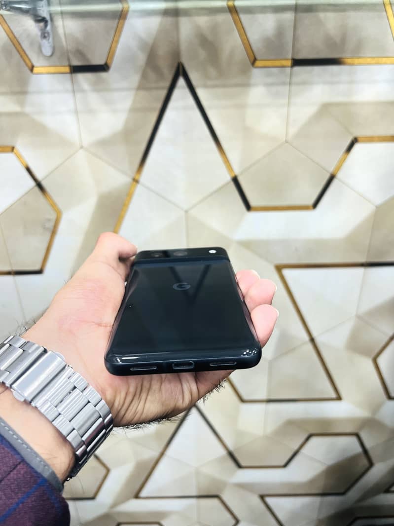 Google Pixel 8 1