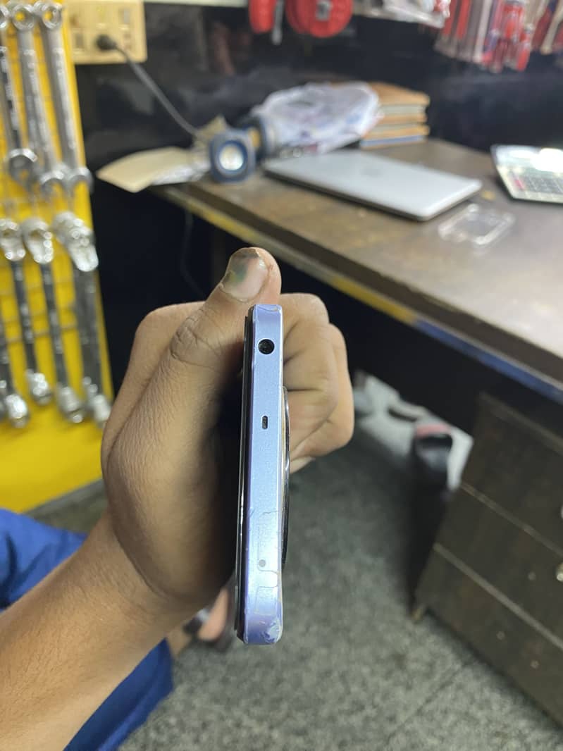 Realme 12 5