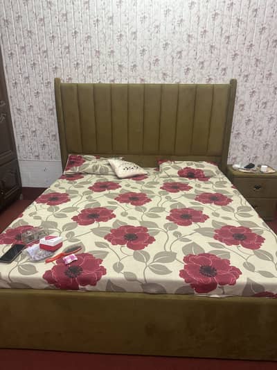 Storage Bed for Sale – Excellent Condition