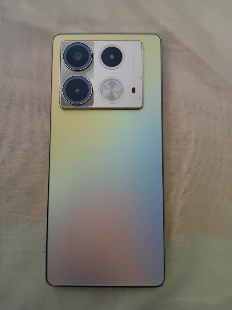 Infinix Note 40 1