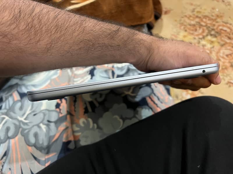 Macbook m4 16/256 2