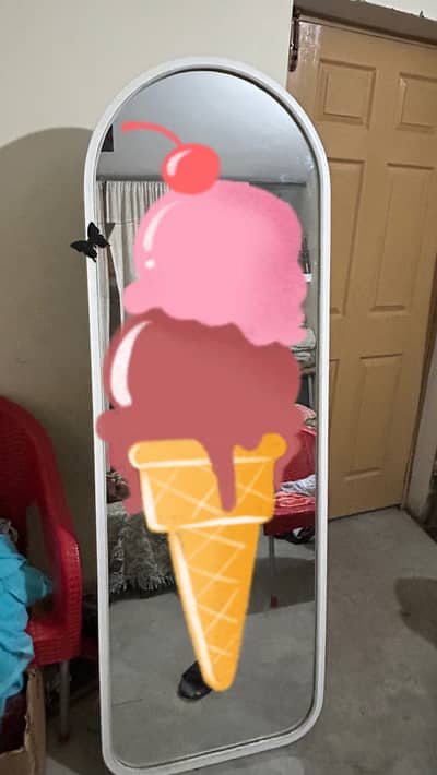 6.3 ft White light mirror