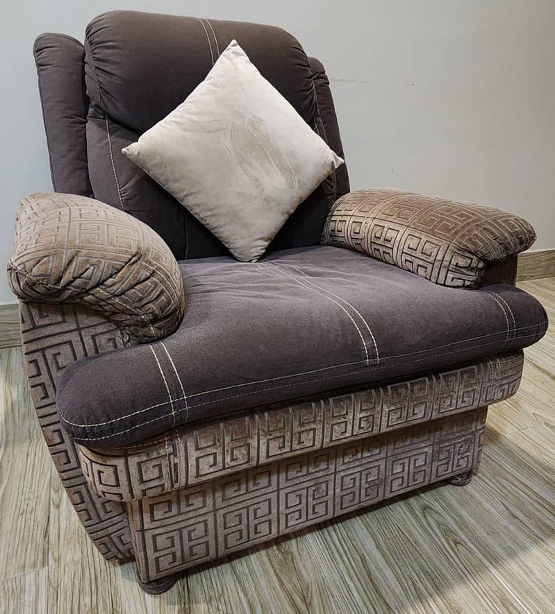 sofa 11 setr good candeshn 4