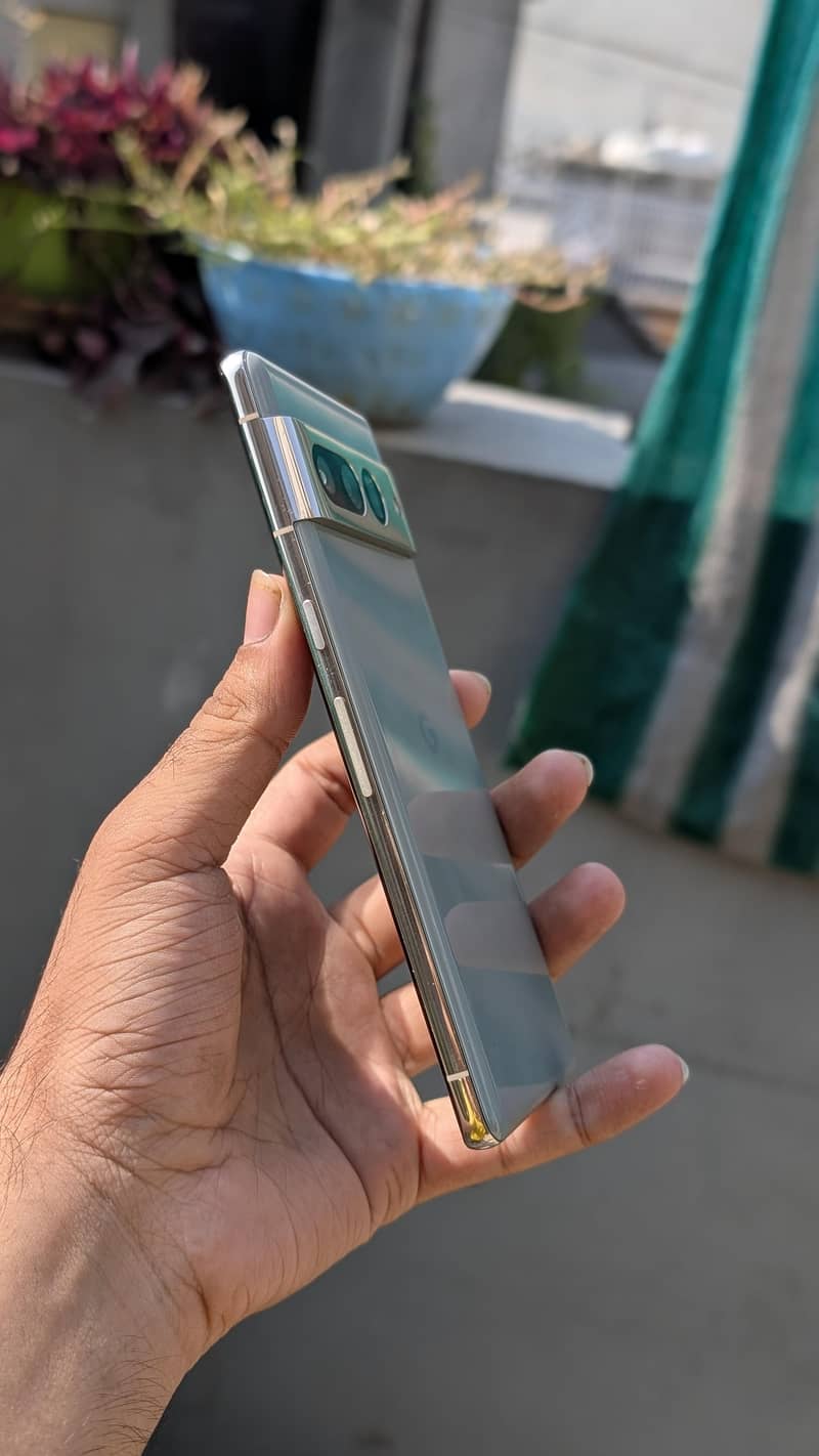 Google Pixel 7 Pro 2