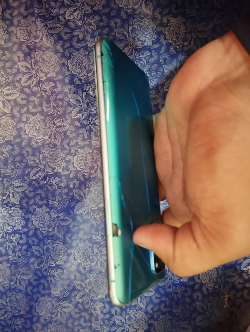 One Plus 8T 4