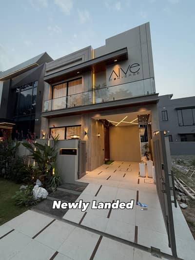 *5 Marla Brand New House For Rent In DHA Phase 9 Town, Lahore - Prime Location*