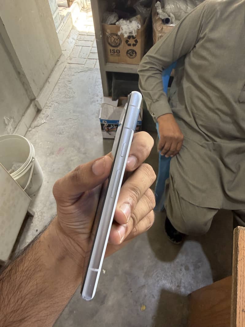Google Pixel 7a 1