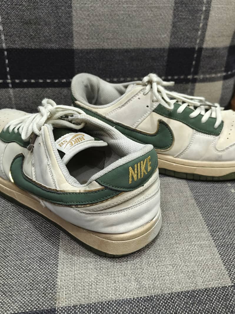 Nike dunk low  3