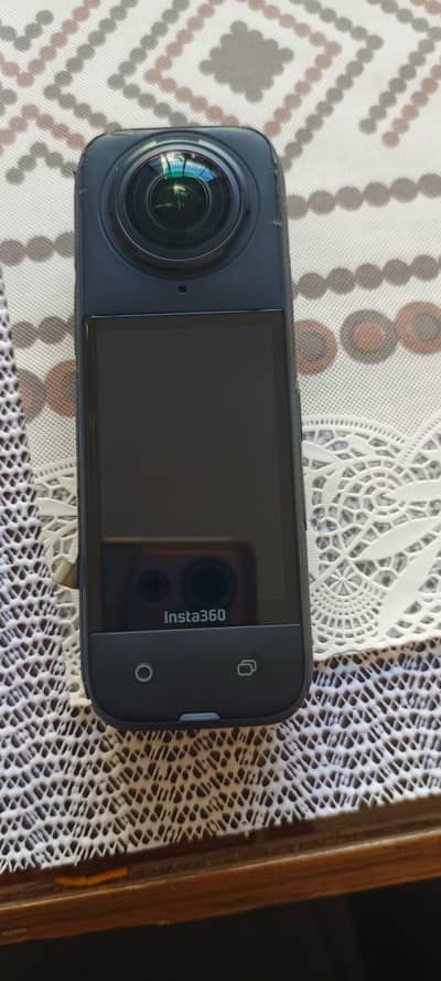 insta 360 x4