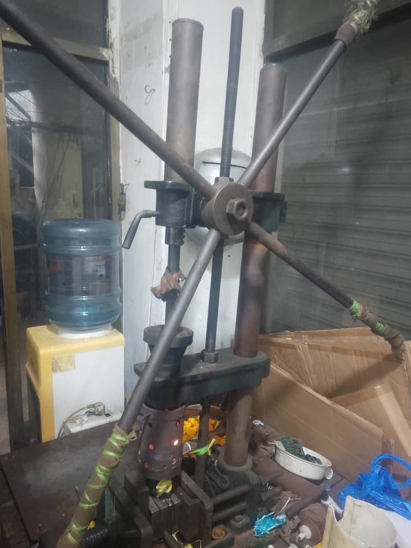 hand moulding machine 0