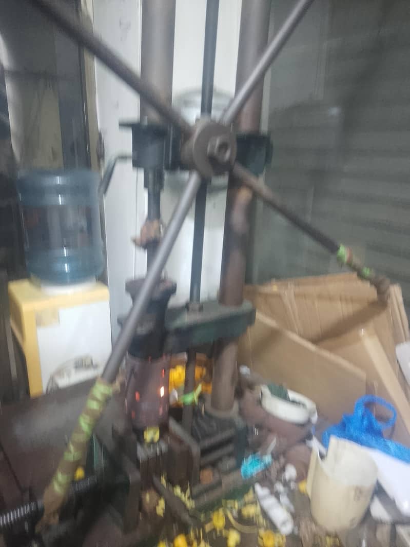 hand moulding machine 1