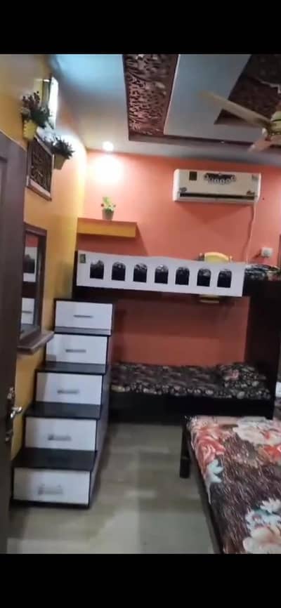 Complete furniture oor saman ke sath flat
