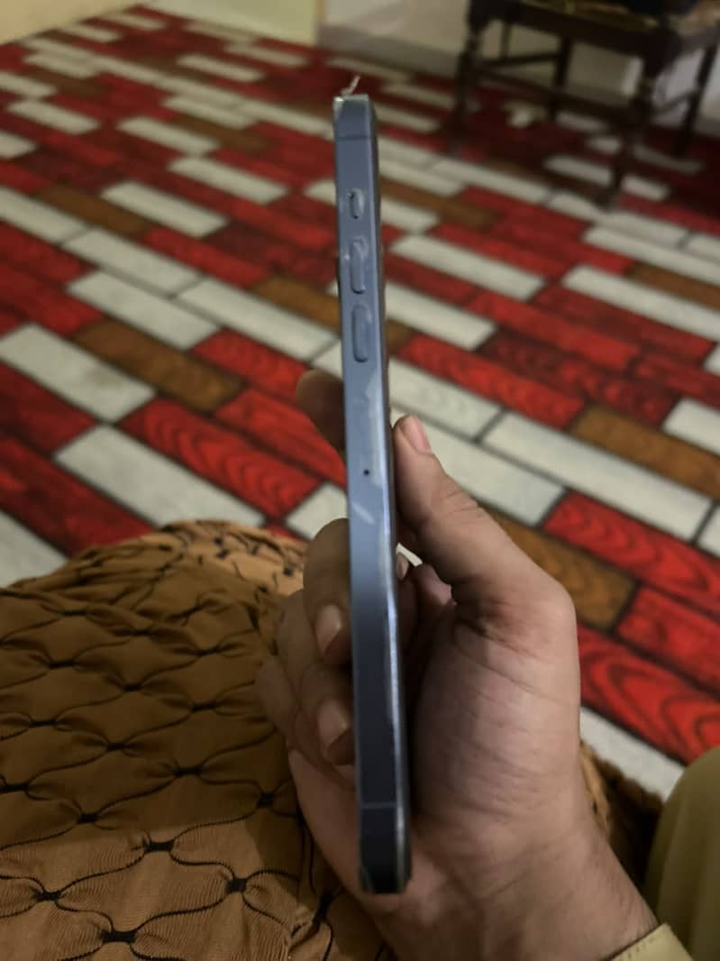 Apple iPhone 13 Pro Max 3