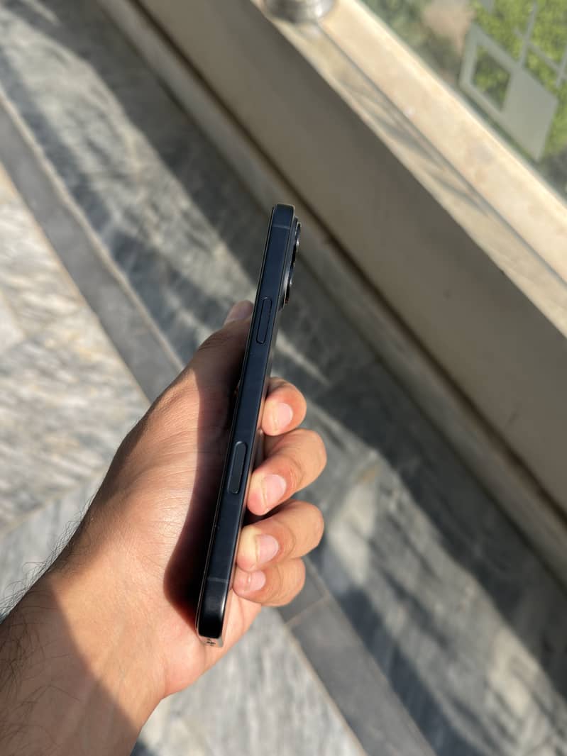 Apple iPhone 16 Plus 5