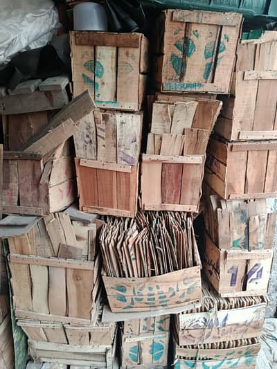Purani Lakri Ke Crates Aur Balan - Wooden Firewood For Sale Rs800 mann