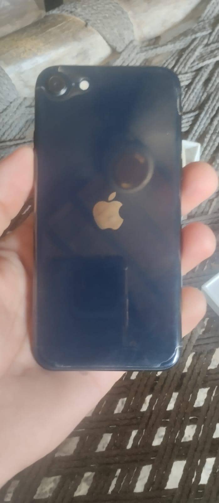 Apple iPhone SE 3 2
