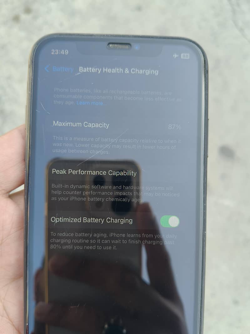 iPhone 11 3
