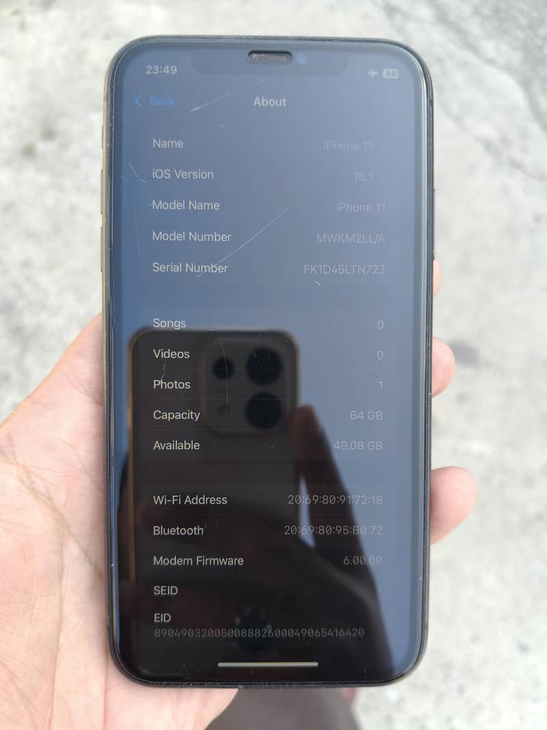 iPhone 11 4