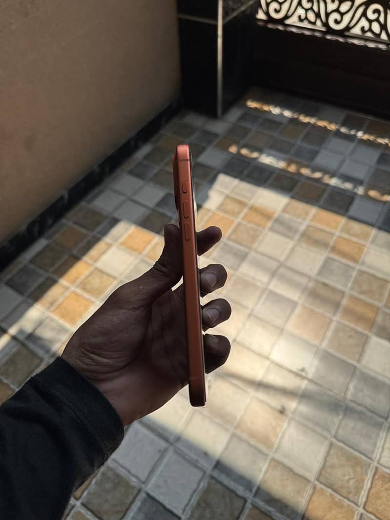 Apple iPhone 17 Pro Max 0