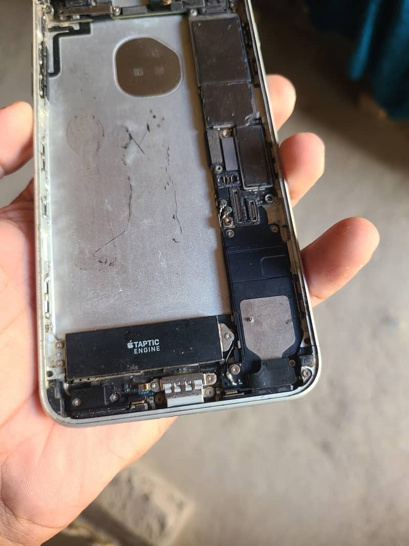 Apple iPhone 7 Plus 1