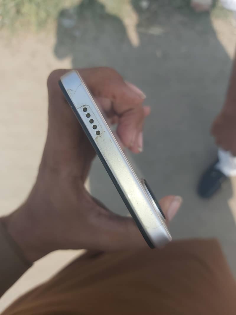 Vivo V21 1