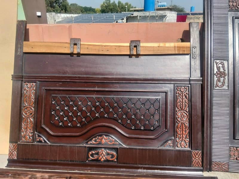 Double bed king size 4