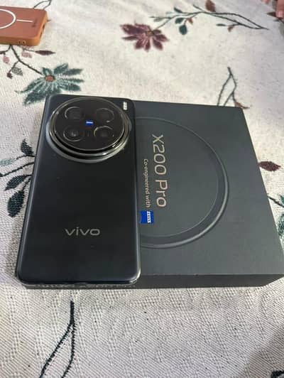 Vivo x200 Pro