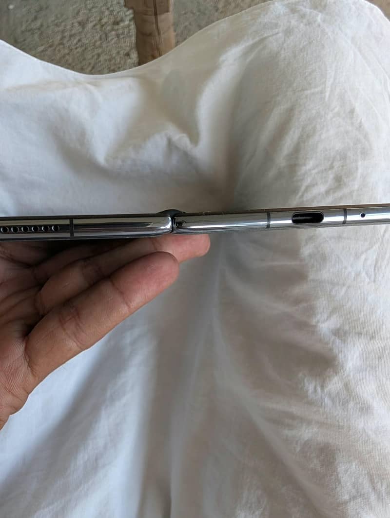 Huawei Mate X3 1