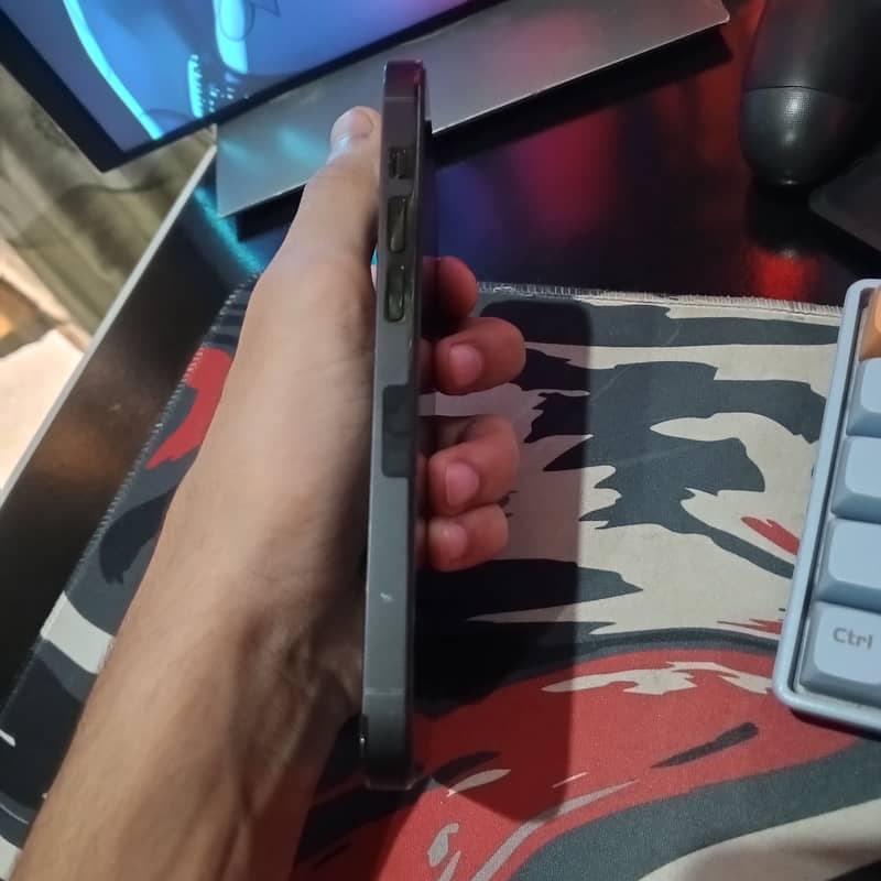 Apple iPhone 14 Pro 3