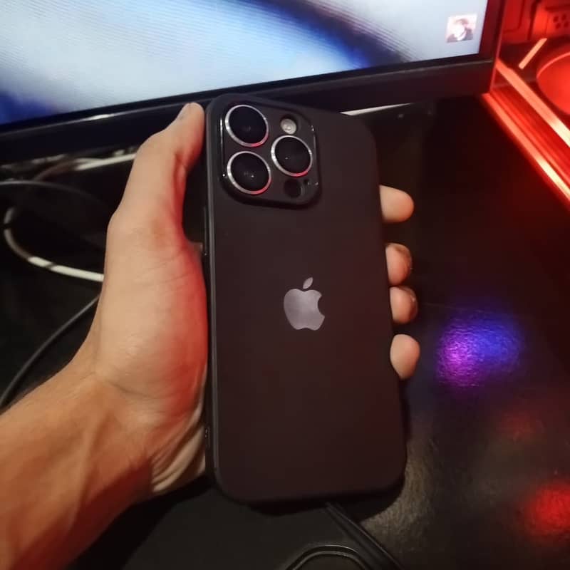 Apple iPhone 14 Pro 0
