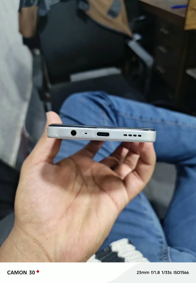 OPPO A6c 4