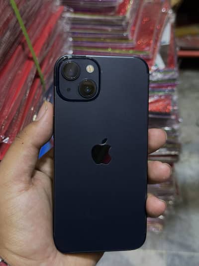 Apple iPhone 13